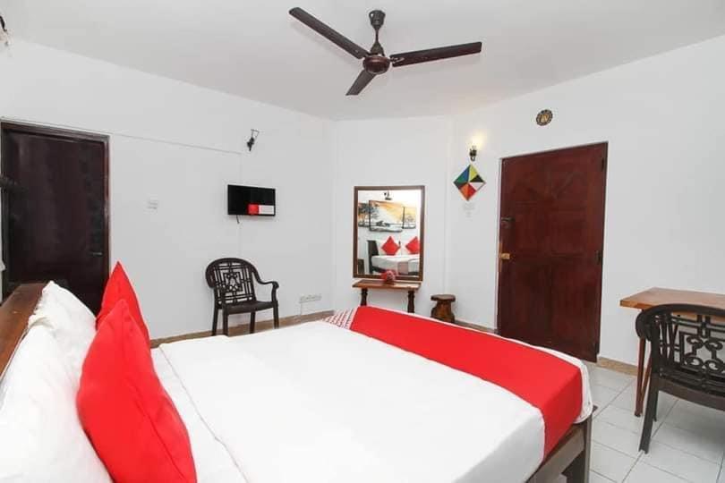 Oyo 459 Barasti Beach Resort กาลูทารา ภายนอก รูปภาพ