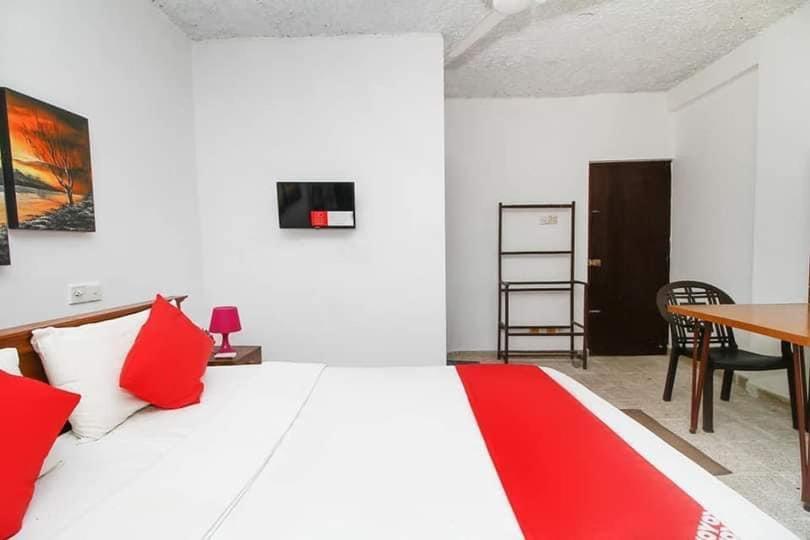 Oyo 459 Barasti Beach Resort กาลูทารา ภายนอก รูปภาพ