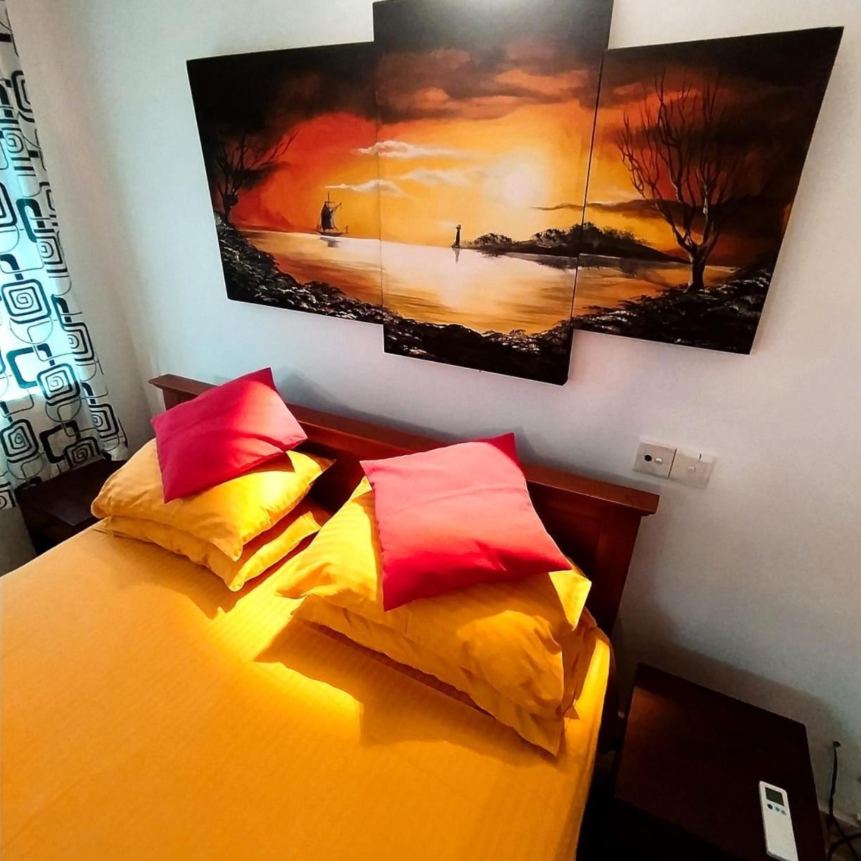 Oyo 459 Barasti Beach Resort กาลูทารา ภายนอก รูปภาพ
