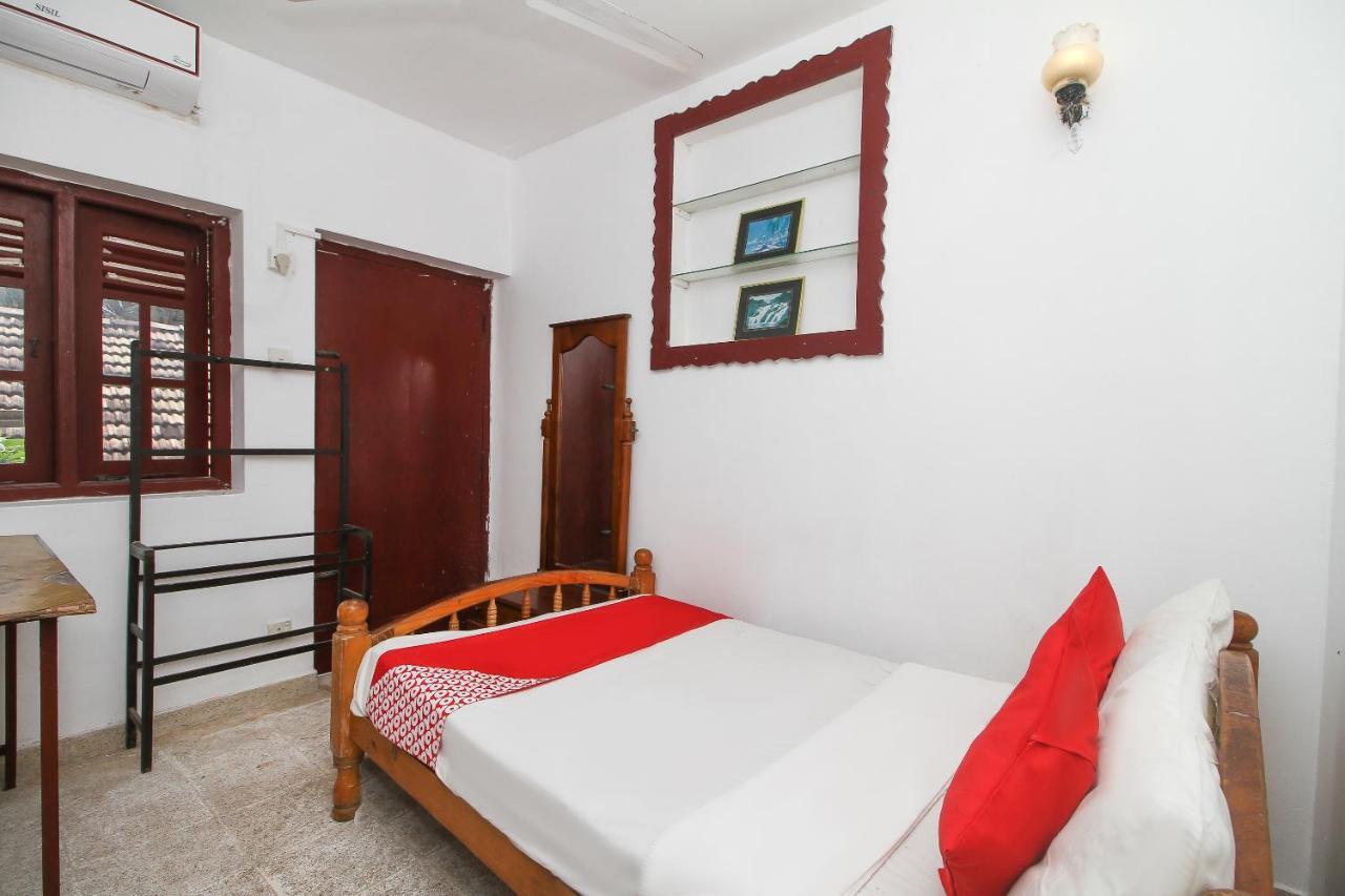 Oyo 459 Barasti Beach Resort กาลูทารา ภายนอก รูปภาพ