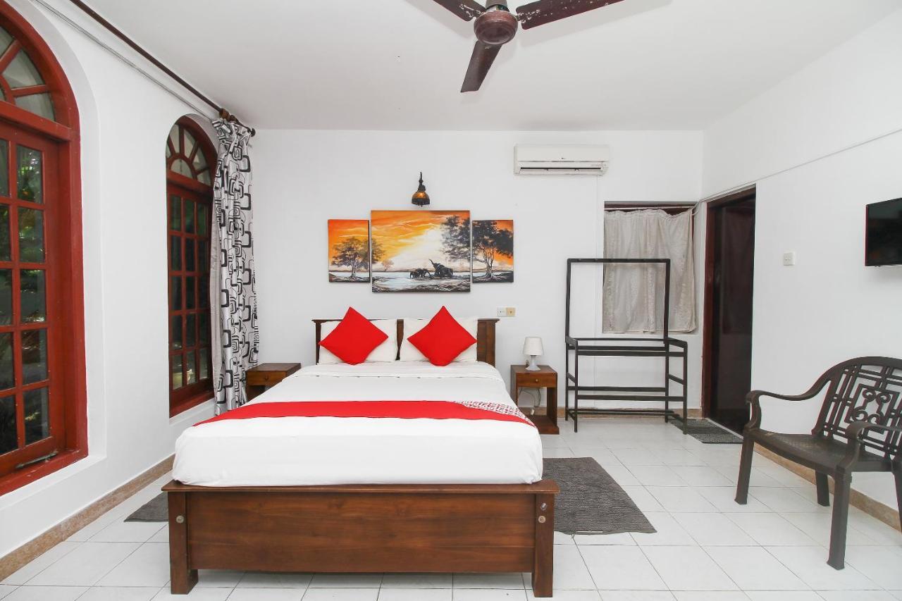 Oyo 459 Barasti Beach Resort กาลูทารา ภายนอก รูปภาพ