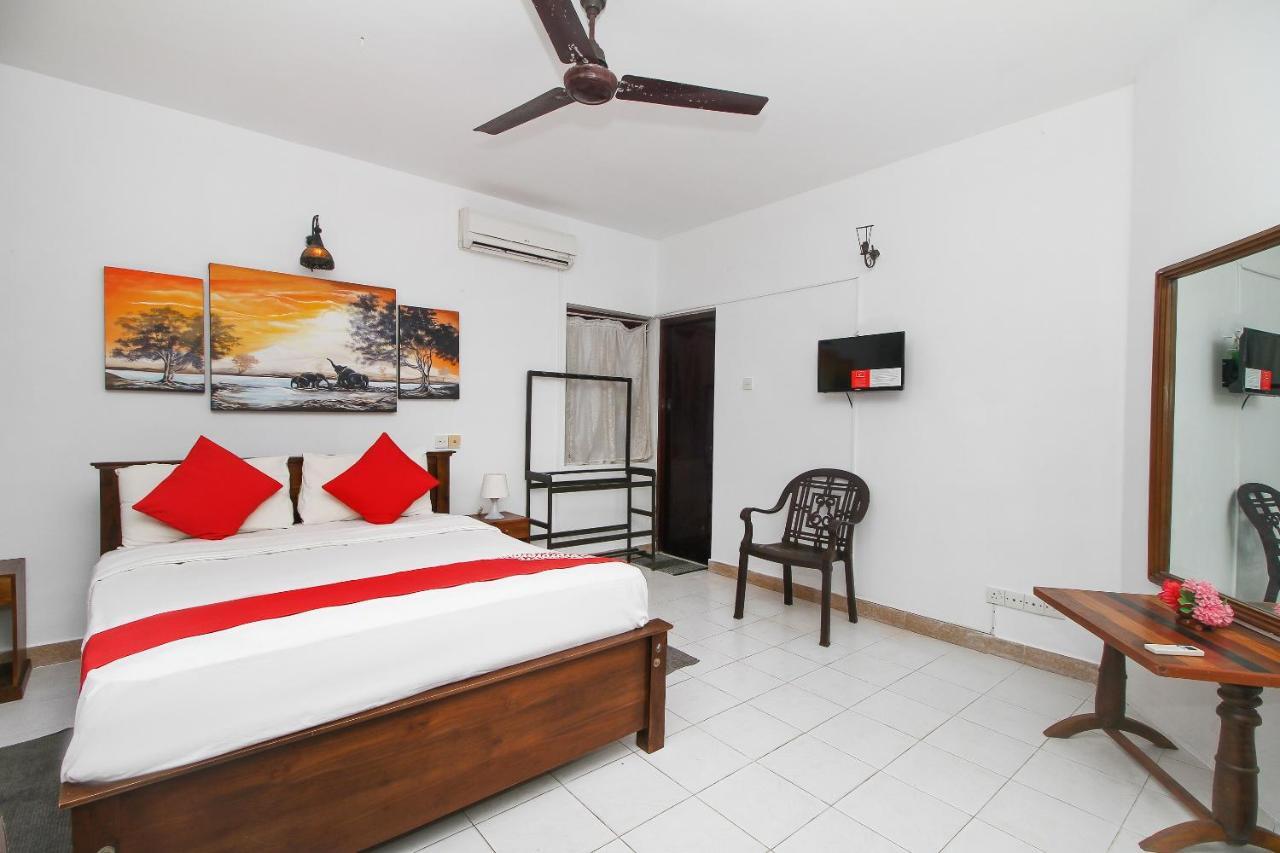 Oyo 459 Barasti Beach Resort กาลูทารา ภายนอก รูปภาพ
